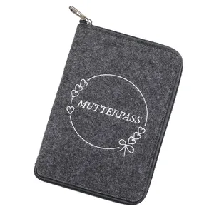 Yüksek kaliteli nakış keçe Mutterpass anne pasaport kapağı özelleştirilmiş pasaport kapağı