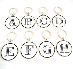 Disque circulaire en alliage <span class=keywords><strong>de</strong></span> Zinc moulé sous pression émail lettre majuscule a à Z porte-clés étiquette pendentif breloque chaîne Fob bibelot - Product Image 3