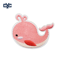 Patch brodé personnalisé pour vêtements de bébé, motif ours mignon, appliqué brodé dessin animé rouge et rose, faible MOQ, conception gratuite