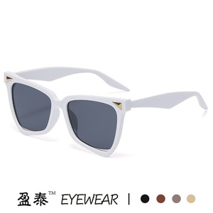 Lunettes de soleil arc-en-ciel UV400, monture PC, mode féminine, œil de chat, surdimensionnées - Product Image 3