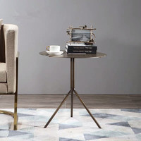 Table basse de style loft industriel vintage, rétro chic, bronze brossé, table d'appoint pour le salon
