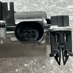 Tapa de <span class=keywords><strong>maletero</strong></span> de Motor de puerta trasera de hierro de 12V genuina Original para Skoda New Super <span class=keywords><strong>Audi</strong></span> <span class=keywords><strong>Q5</strong></span> coche eléctrico con Motor de <span class=keywords><strong>maletero</strong></span> pieza de modelo de coche usado - Product Image 3