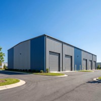 Bâtiment préfabriqué en structure métallique pour atelier et entrepôt, idéal pour l'usine, conception métallique, abri métallique durable
