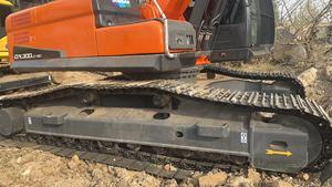 Precio de fábrica Usado Doosan DX 300 Excavadora sobre orugas 2020 Modelo 30T Peso de funcionamiento con bomba de caja de cambios del motor y cojinete - Product Image 2