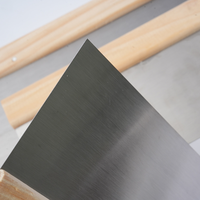 Vente en gros LC602 Couteau plat de qualité industrielle Type Grattoir Outil de peintre poli Manche en bois Lame Adhésif Remplissage de fissures Noir