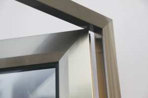 Fuson प्रत्यक्ष बिक्री उच्च शक्ति बाहरी सामने दरवाजा क्लासिक एल्यूमिनियम ख़िड़की ग्लास दरवाजा कीमत फिलीपींस - Product Image 4