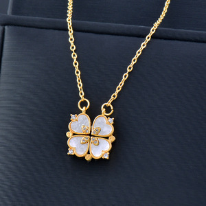 สร้อยคอผู้หญิงสแตนเลสสตีลชุบทองแบบขายส่ง พร้อมกล่องใส่สร้อยคอ - Product Image 5