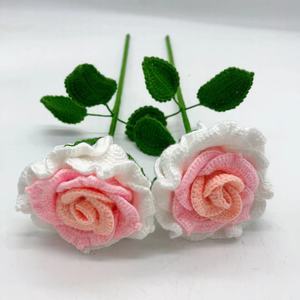 Rose all'uncinetto fatte a mano in filato di cotone, steli morbidi, ecologici, lavabili, colore personalizzabile, regali per laurea, Halloween, festività. - Product Image 4
