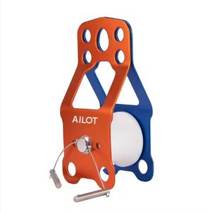 Équipement d'escalade de haute qualité Grande <span class=keywords><strong>poulie</strong></span> de traction à trois trous, <span class=keywords><strong>charge</strong></span> de rupture 40KN, adaptée à l'escalade d'aventure Canyon - Product Image 1