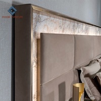 Ensemble de meubles de chambre à coucher italienne lit king size de luxe design classique avec led grande tête de lit pour villa maison