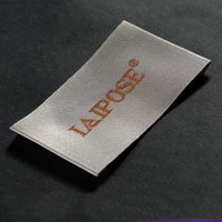 Presse à chaud personnalisée étiquette tissée fer tissé sur étiquette coudre sur patch damassé étiquettes tissées support adhésif pour vêtements sur mesure