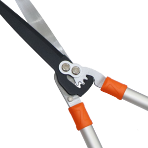 กรรไกรตัดแต่งกิ่งไม้แบบใหม่ ขนาด 56.5 ซม. เฟืองกลาง ใบมีดตรง ผลิตในไต้หวัน ปรับแต่งได้ - Product Image 4