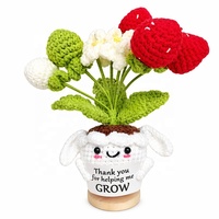 Ornement de pot de fleurs en crochet fait main, lapin mignon personnalisé avec fleur de mignonnette, pour soutien émotionnel, avec étiquette positive, cadeau