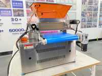 Machine de dépose semi-automatique de bureau pour usine, équipement de dépose de mini-gommes, bonbons, macarons, biscuits et gâteaux avec bande transporteuse