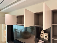 Meuble TV en bois convertible et extensible sur mesure, style minimaliste et épuré, pour salon