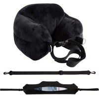Oreiller de voyage personnalisable OEM en peluche douce en polyester, avec pochette et bandoulière pour dormir en avion