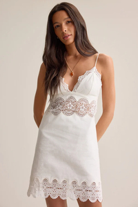 Robe en dentelle blanche à bretelles spaghetti, mini-robe trapèze sans manches pour femme, idéale pour le quotidien - Product Image 4