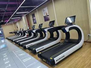 Caminadora Eléctrica Comercial de Alta Gama Personalizada BodyStrong Fitness con Construcción de Aleación de Aluminio para Gimnasio - Product Image 2