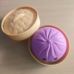 Giocattolo Squishy a Forma di Raviolo, Mystery Box a Lenta Risalita, Antistress, Confezione Inglese 15cm/25cm TPR - Product Image 5