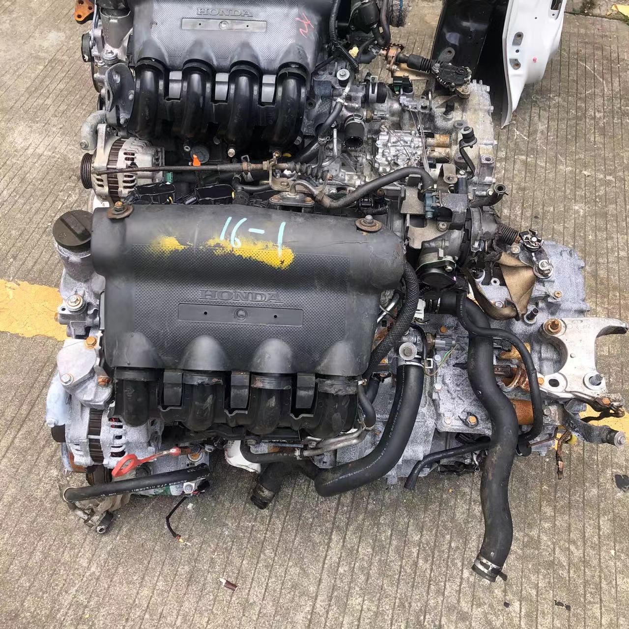 ホンダ　L15A GD1 ×2 L15A GK1×1 3個セット 1.3L 1.5L 純正中古 4気筒 L13A L15A エンジン ホンダ フィット GD1