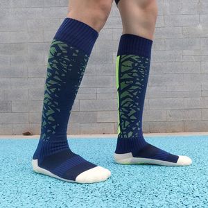 Wholesale Men Crew Soccer Orange Knitted <b>Spring</b> <b>Compression</b> Football Socks - Product Image 4