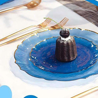 Assiettes en plastique transparentes élégantes et colorées avec bord doré, vaisselle jetable 7 pouces/10 pouces, style moderne pour mariage, fête, restauration