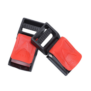 Hebilla genérica para casco, de plástico, roja y negra, cierre de seguridad de liberación rápida para accesorios de casco de motocicleta y bicicleta eléctrica - Product Image 2