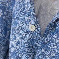 Kemeja Pria Bermotif Premium 100% Linen Kancing Tunggal Kasual Bernapas Atasan Musim Panas Kerah Kancing Logo Kustom OEM ODM