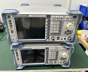 เครื่องวิเคราะห์เครือข่าย RF Rohde and Schwarz ZVL6, 9 กิโลเฮิรตซ์ - 6 กิกะเฮิรตซ์, 2 พอร์ต - Product Image 2