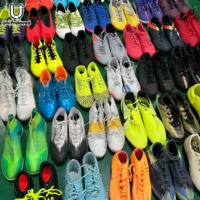 Chaussures de football d'occasion S25 de marque internationale, haute qualité, vente en gros en vrac, directement de l'usine, chaussures pour hommes de seconde main