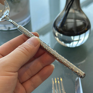 DF BC Fashion Nouveauté Spéciale – Couverts en Acier Inoxydable à Manche Martelé : Couteau de Table, Couteau à Steak, Fourchettes de Table, Fourchettes à Dessert – Personnalisables - Product Image 2