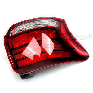 Pour Mitsubishi Outlander 2016-2021 : Ensemble de feux arrière (feu stop, clignotant) extérieur gauche et droit - Product Image 3