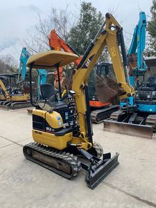 Utilizado para excavadora Cat 301 fabricada en Japón con componente de motor central - Product Image 2