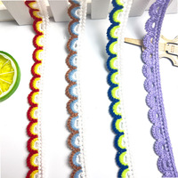 Dentelle en polyester multicolore arc-en-ciel de 16 mm, style tricoté à la main, avec bordure en crochet et détail ondulé pour vêtements, artisanat et textiles de maison