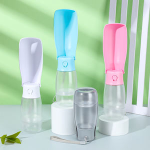 Fait de moule en plastique conçu indépendamment bouteille d'eau de voyage portable bouteille d'eau pour chien étanche avec de la nourriture pour une utilisation en extérieur - Product Image 6