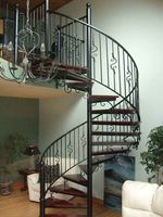 Escalier en colimaçon Forestar personnalisé en usine Escalier en colimaçon en acier durable Garde-corps en fer pour Villa Appartement Hôtel
