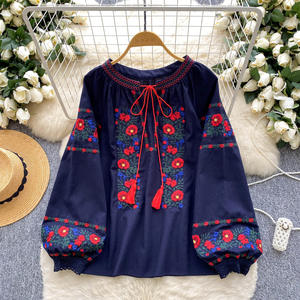 Blusa Elegante para Mujer, Lista para Enviar, con Bordado y Mangas Abullonadas - Product Image 5