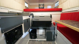 Camper de camionnette escamotable Ecocampor Explorer Expedition 2025 pour les voyages tout-terrain et les aventures de survie en vente - Product Image 3