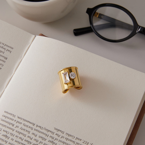 Bague large en acier inoxydable plaqué or 18 carats J&D Jewelry pour femmes, géométrique, carrée, ronde, zircone, bijoux imperméables, cadeau - Product Image 6