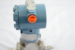 Rose Mount 3051CD - Pantalla Diferencial con Certificado de Calibración Q4, 02A1AB1Q4, IP67, Acero Inoxidable 316L - Product Image 1