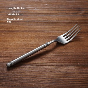 Set di posate vintage in acciaio inossidabile 304 (cucchiaio, coltello e forchette) per casa e ristorante - Product Image 3