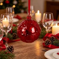 Boule de Noël en verre rouge gaufré exquise, ornement suspendu pour arbre de Noël, décoration de fête à domicile, cadeau saisonnier élégant pour la famille
