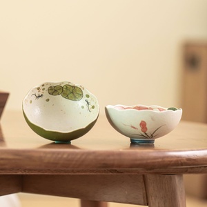 Tasse à thé kung-fu en céramique, peinte à la main sous glaçure, motif lotus, tasse de dégustation de thé, ensemble de thé, bol à thé, tasse à thé, tasse paire, lotus poisson - Product Image 1