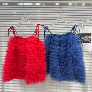 Venta al por mayor de fábrica: Nueva camiseta sin mangas de verano con tirantes finos, volantes y malla, en colores sólidos dulces y elegantes, de diseñador. - Product Image 1