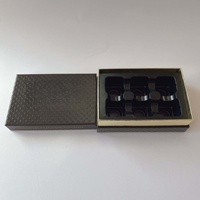 Caja de Cartón Negra Mate Premium con Estampado en Dorado y UV Localizado, Caja Rígida de Papel para Empaque de Lujo