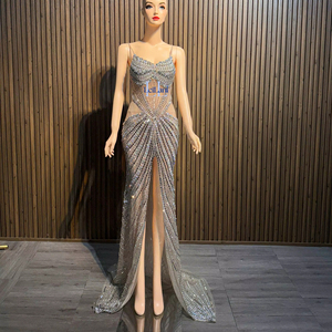 Elegante Vestido de Sirena sin Mangas para Mujer, Material de Seda, Vestido de Noche de Alta Gama con Pedrería para Fiesta - Product Image 1