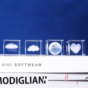 Honneur des nuages de cristal et des gouttes de pluie <span class=keywords><strong>Creative</strong></span> 3d <span class=keywords><strong>Photo</strong></span> Crystal Block 3d Laser Gravé K9 Crystal Cube - Product Image 4