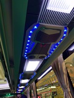 Grille d'aération de bus Adiputro avec lampe de lecture HC-B-12409