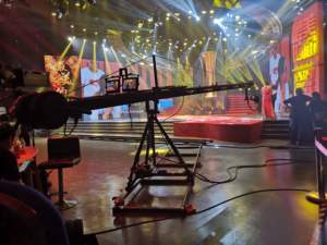 Equipo de transmisión profesional, <span class=keywords><strong>Andy</strong></span> jib, grúa de cámara 3 o 4 ruedas, dolly kit 3m a 17m, fabricante de China - Product Image 6