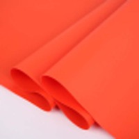 Rouleau de tissu PVC gonflable imperméable et ignifuge de haute qualité pour la fabrication de bateaux gonflables et de produits de sports nautiques